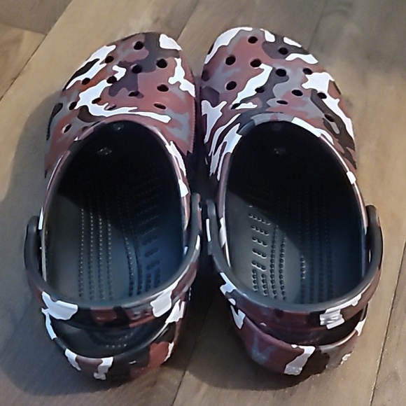 Maroon White Gray Camo Croocs main image 8